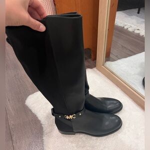 Michael Kors boots size 7 black